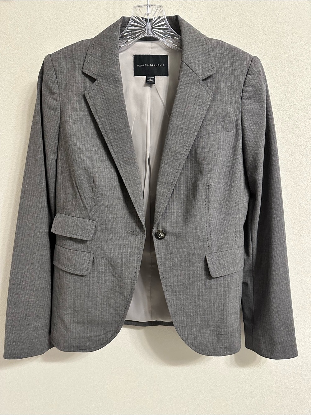 Banana Republic Gray Women's Single-Button Notch Lapel Wool Blazer size 6